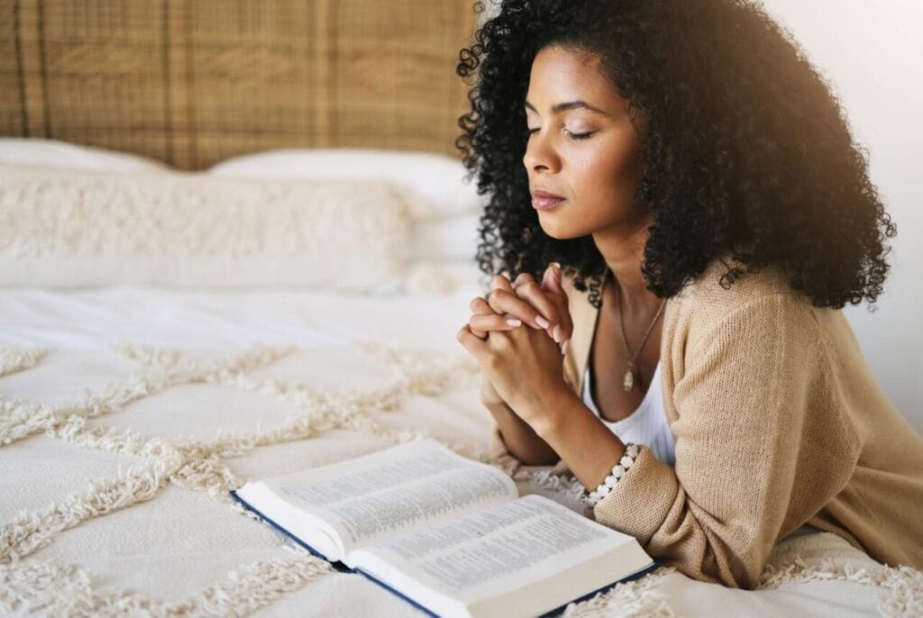 bedtime prayer for insomnia and quieting a racing mind,